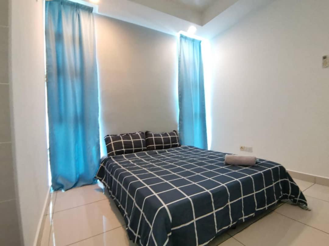 Homestay Kuala Lumpur ; Terminal Tbs ; Bukit Jalil Exteriör bild