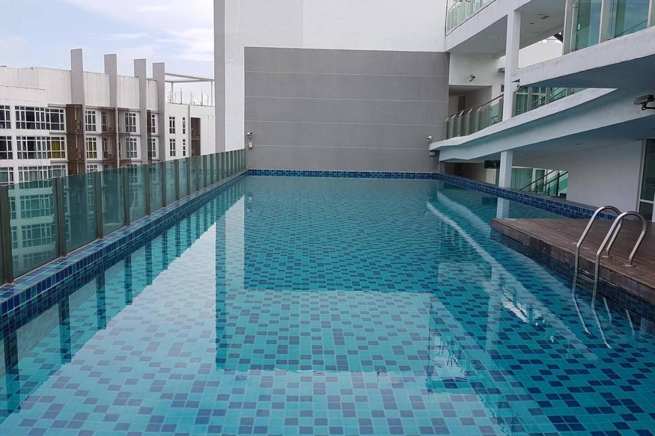 Homestay Kuala Lumpur ; Terminal Tbs ; Bukit Jalil Exteriör bild